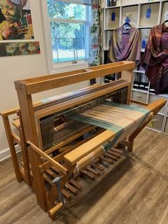 Protected: Schacht 8-shaft, 46-in Floor Loom
